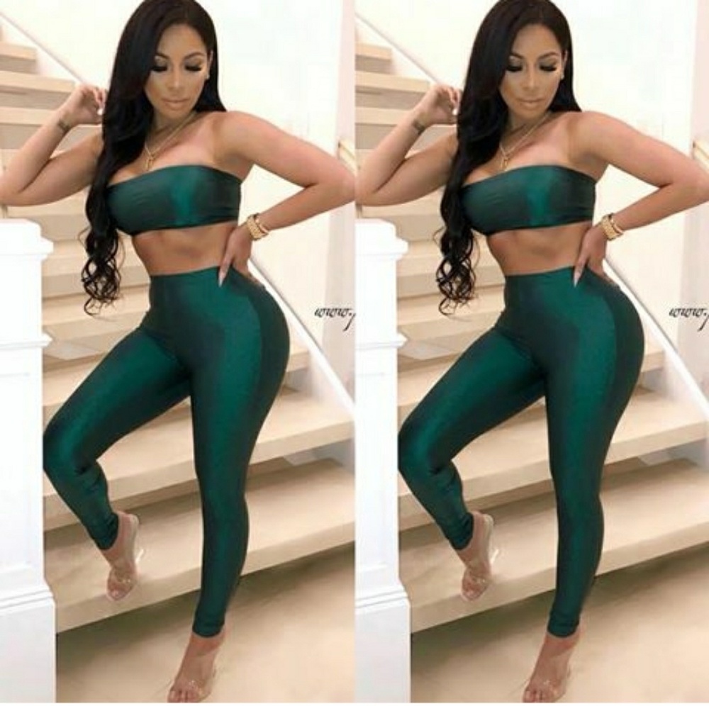 Crop top & pants